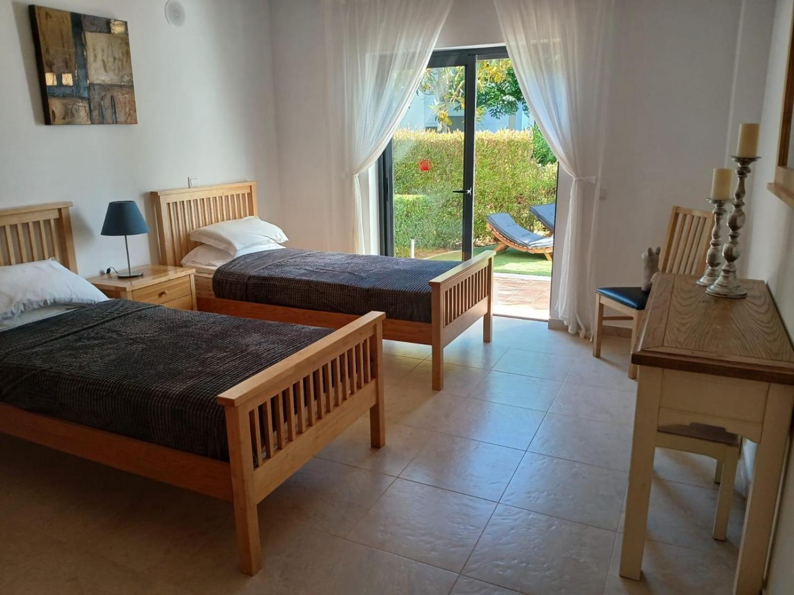 Apt Aurora Lote 80 3 Bedroom ลากอส ภายนอก รูปภาพ